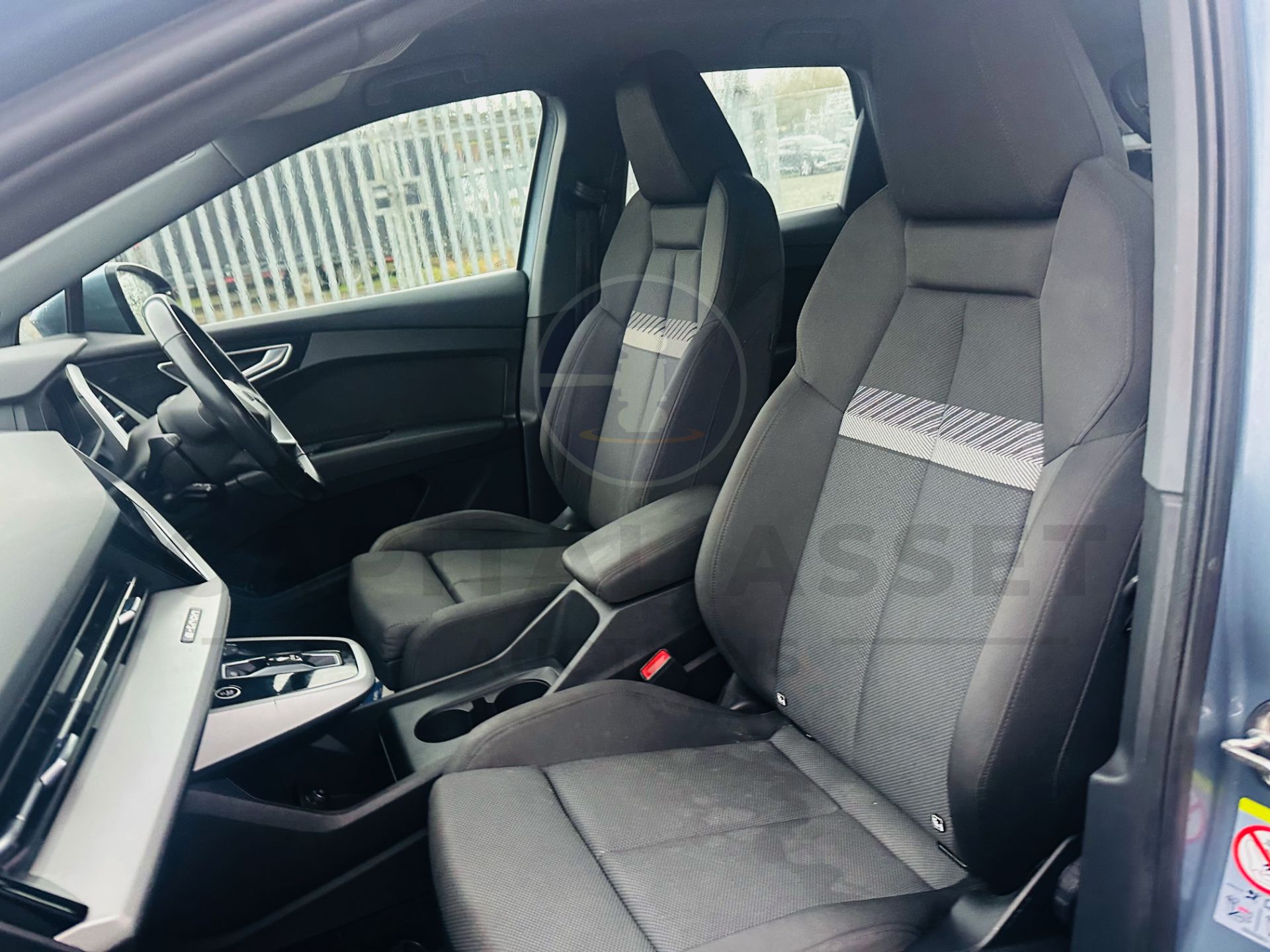 AUDI Q4 E-TRON 35 *SPORT EDITION* 5 DOOR SUV (2022) FULLY ELECTRIC - AUTOMATIC *HUGE SPEC* - Image 16 of 30