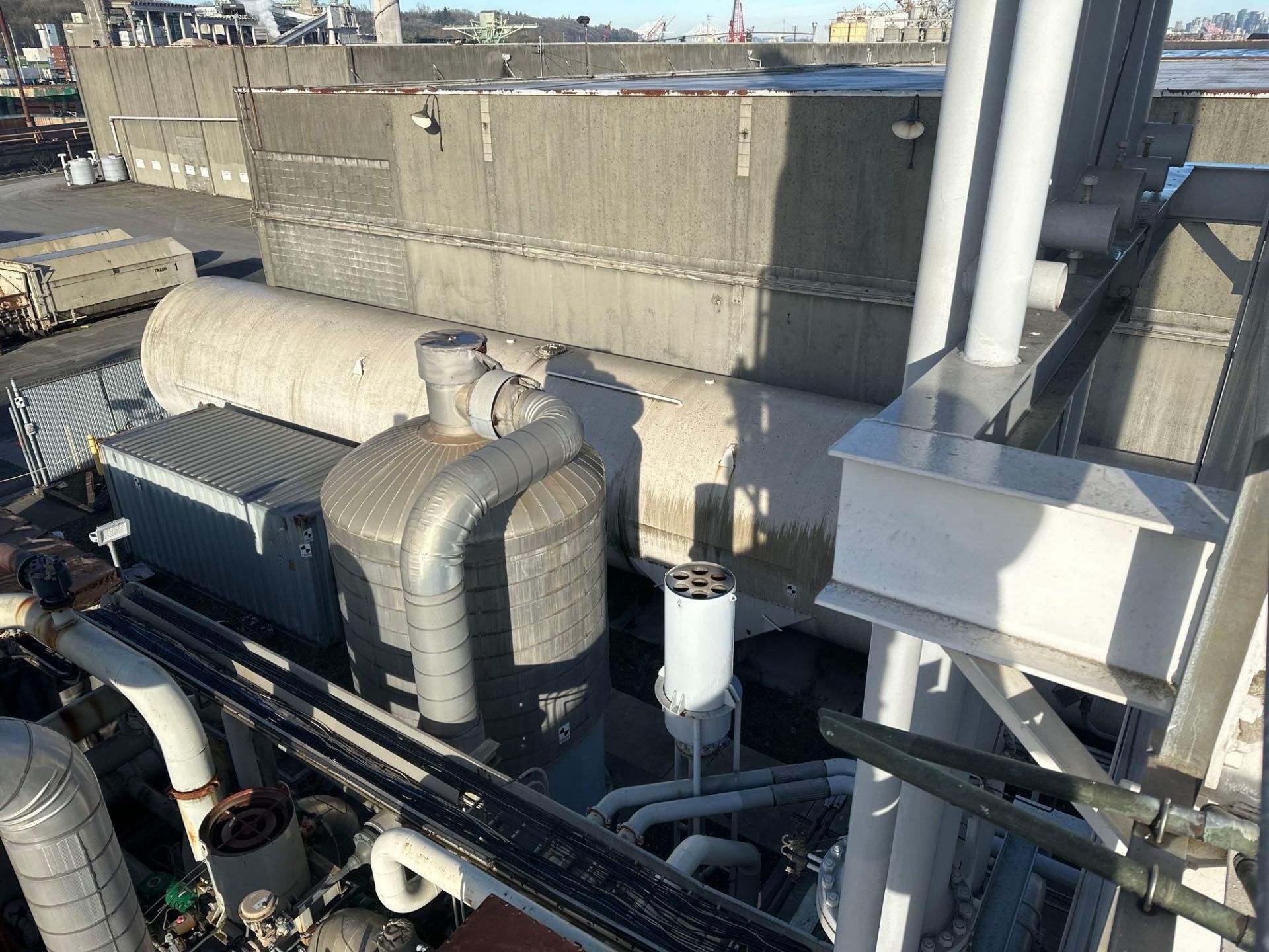30,000 Gal Liquid Oxygen Tank, approx 10x64FT