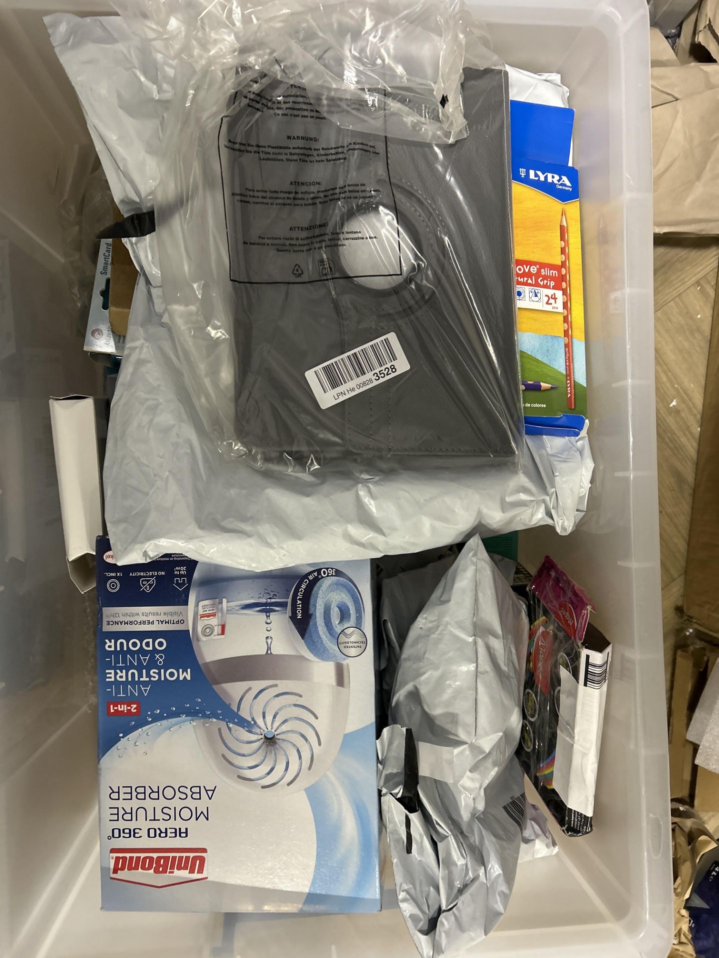 COMBINED LOT OF 40 ITEMS - RRP £480.24 - Apple, AISENS, Atlantis, AXFEE, Kokonote, Amazon, Philips