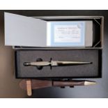 A Sheffield Collectable Knives limited edition Fairbairn & Sykes fighting knife, pattern JR160PP/u