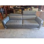 1 X GREY 2-SEATER ARM CHAIR LEATHER UPHOLSTERY WITH METAL LEGS WITH ADJUSTABLE HEADRESTS