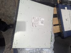 Grade-C2 ref LOT1 Ruckus BRS-SW-03 ICX-7250-48P - Orig. RRP œ2300