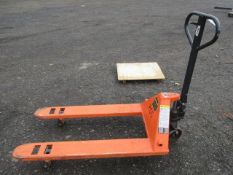 PALLET JACK, 5500LB CAPACITY, 48'' X 6'' FORKS