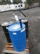 55-GALLON DRUM OF TRACTOR FLUID, 55-GALLON DRUM OF POWERTRAIN FLUID & LINCOLN HAND PUMP *NOT EMPT...