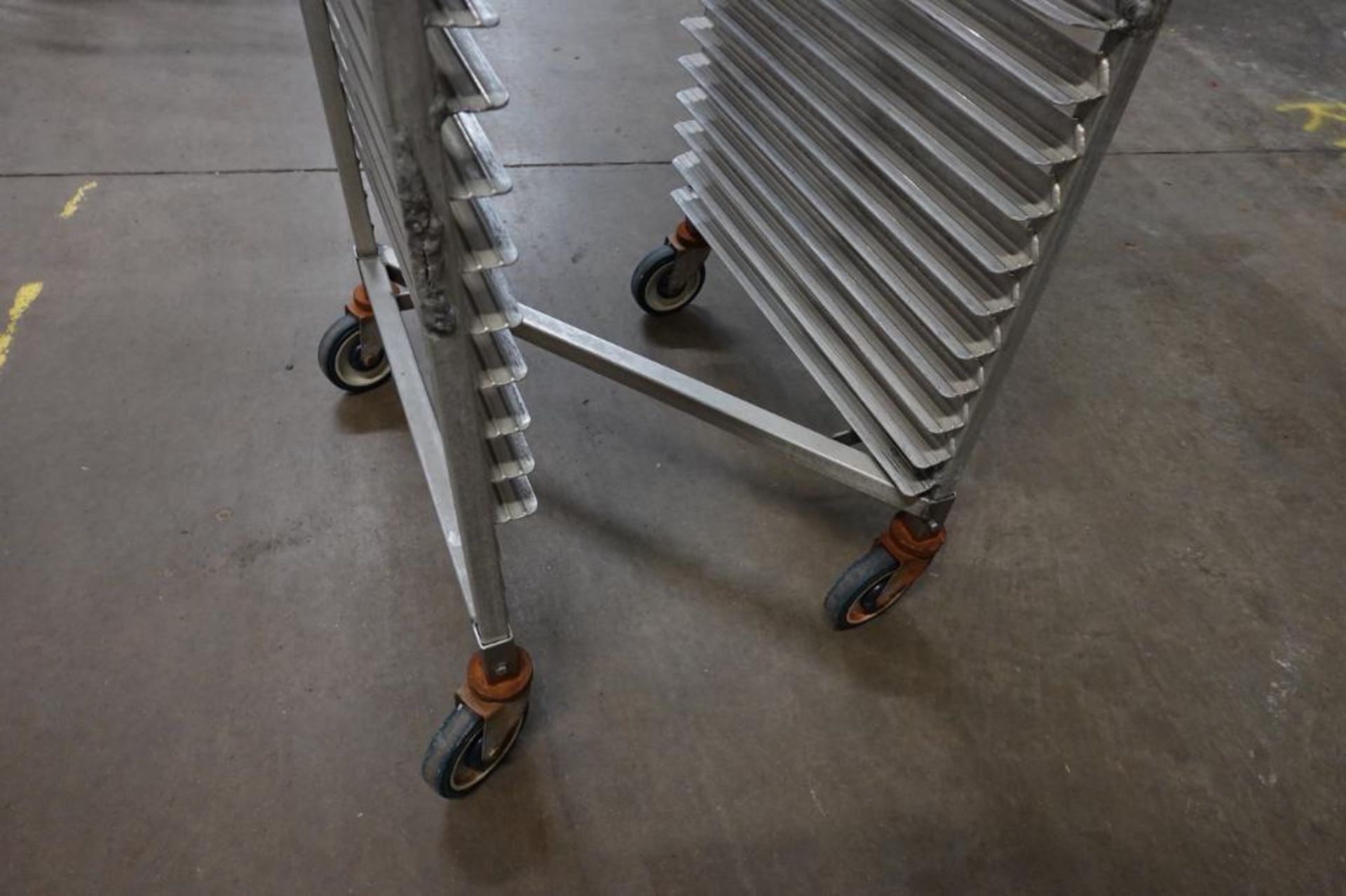 Aluminum nesting Z-Type bakery rack, 26 in. long x 18 in. wide x 70 in ...