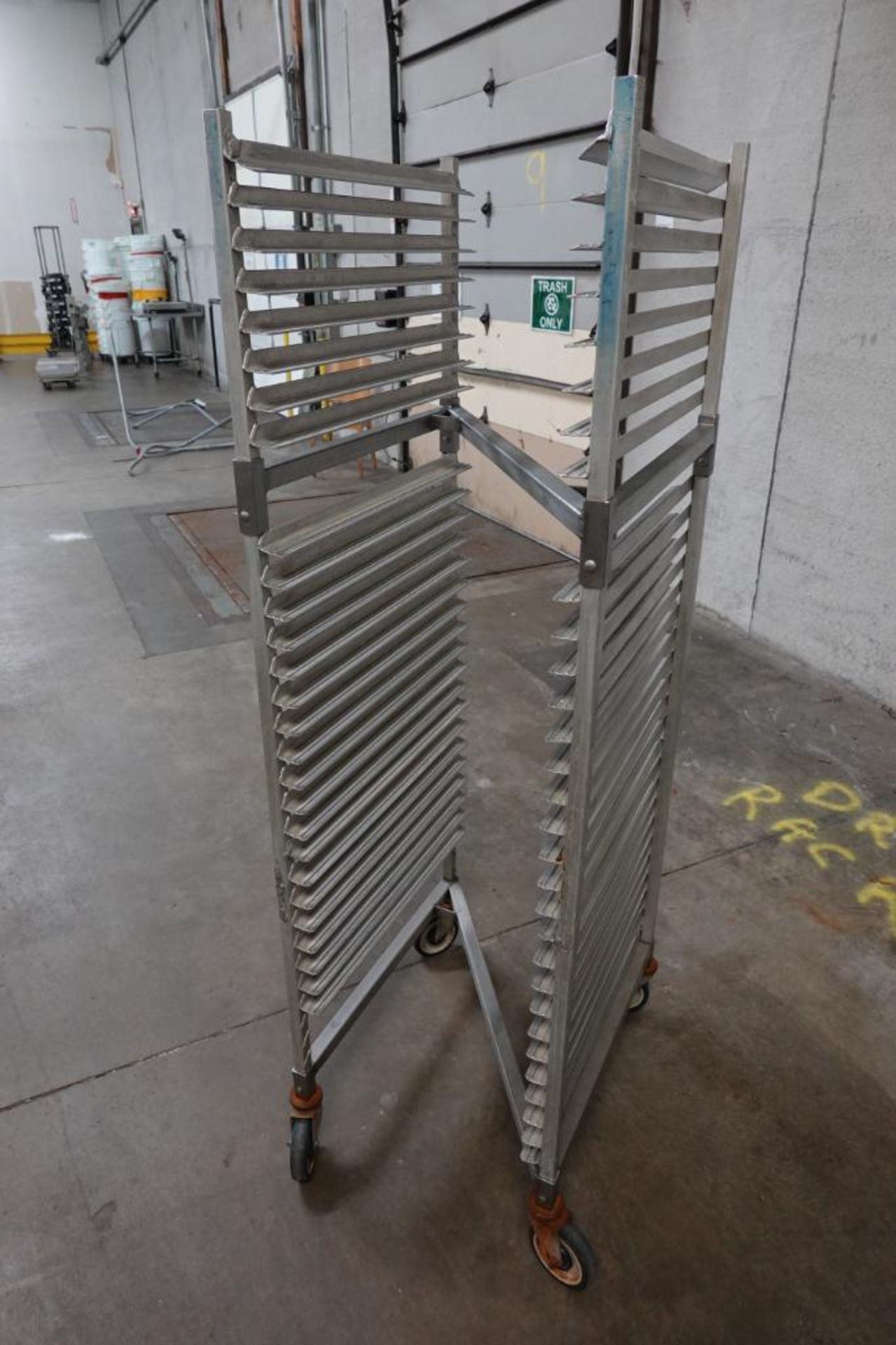 Aluminum nesting Z-Type bakery rack, 26 in. long x 18 in. wide x 70 in ...