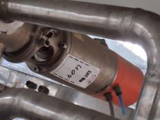 LOT 409 APV ORANGE TOP VALVE