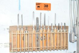 LOT/ WOOD CHISELS (LOCATED AT 565 DES ECOLES, DRUMMONDVILLE, QC, J2B 1J6)
