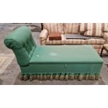 Late 19th / early 20th-century ottoman chaise-lounge, with button back green upholstery and a