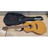Vintage acoustic guitar, model V880N, 104cm long in a soft guitar case