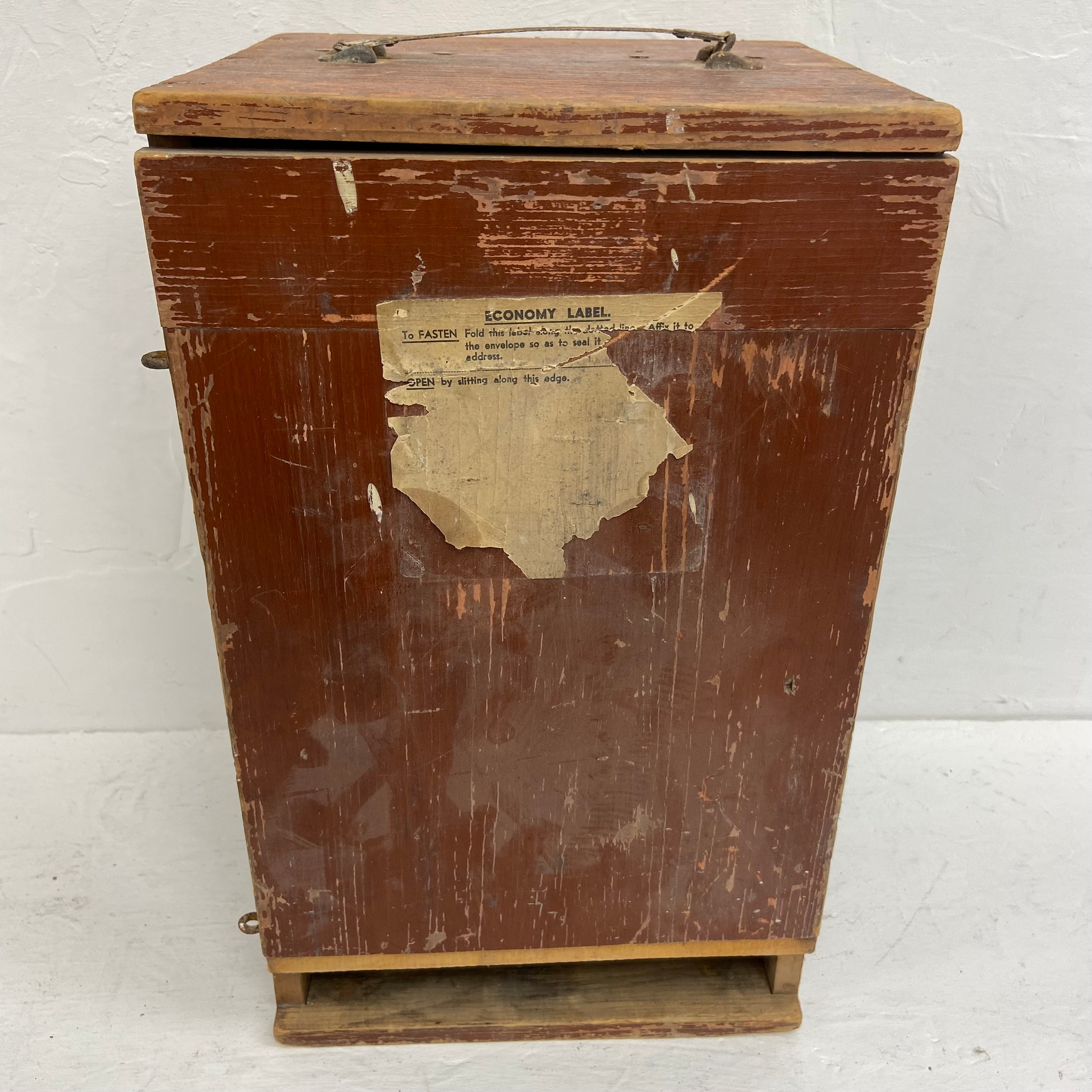 A mixed lot to include a Western Electric Bell System Type 320 explosion-proof telephone, a mid- - Image 14 of 16