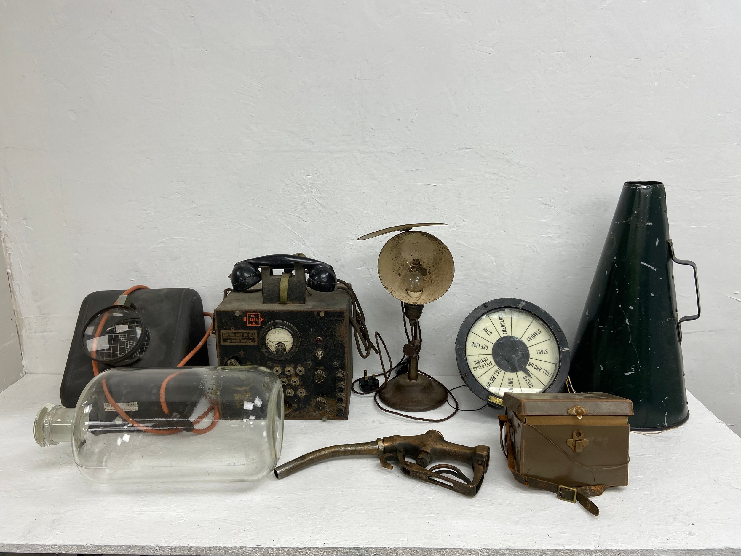 A mixed collection of military interest to include an early to mid 20th century U.S. Army Signal