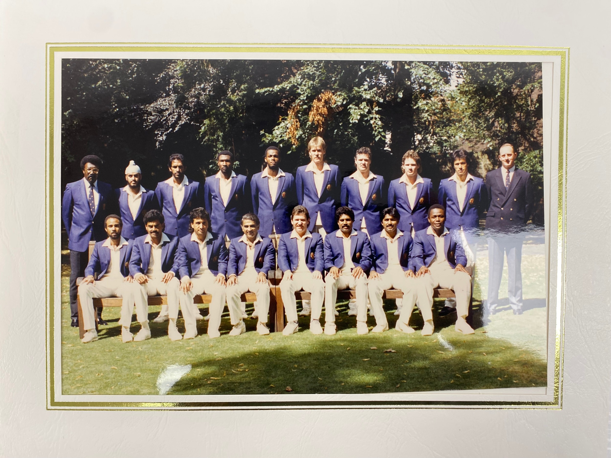 A vintage hand signed 1987 India & Pakistan World Cup photographic portrait of the England cricket - Image 6 of 10