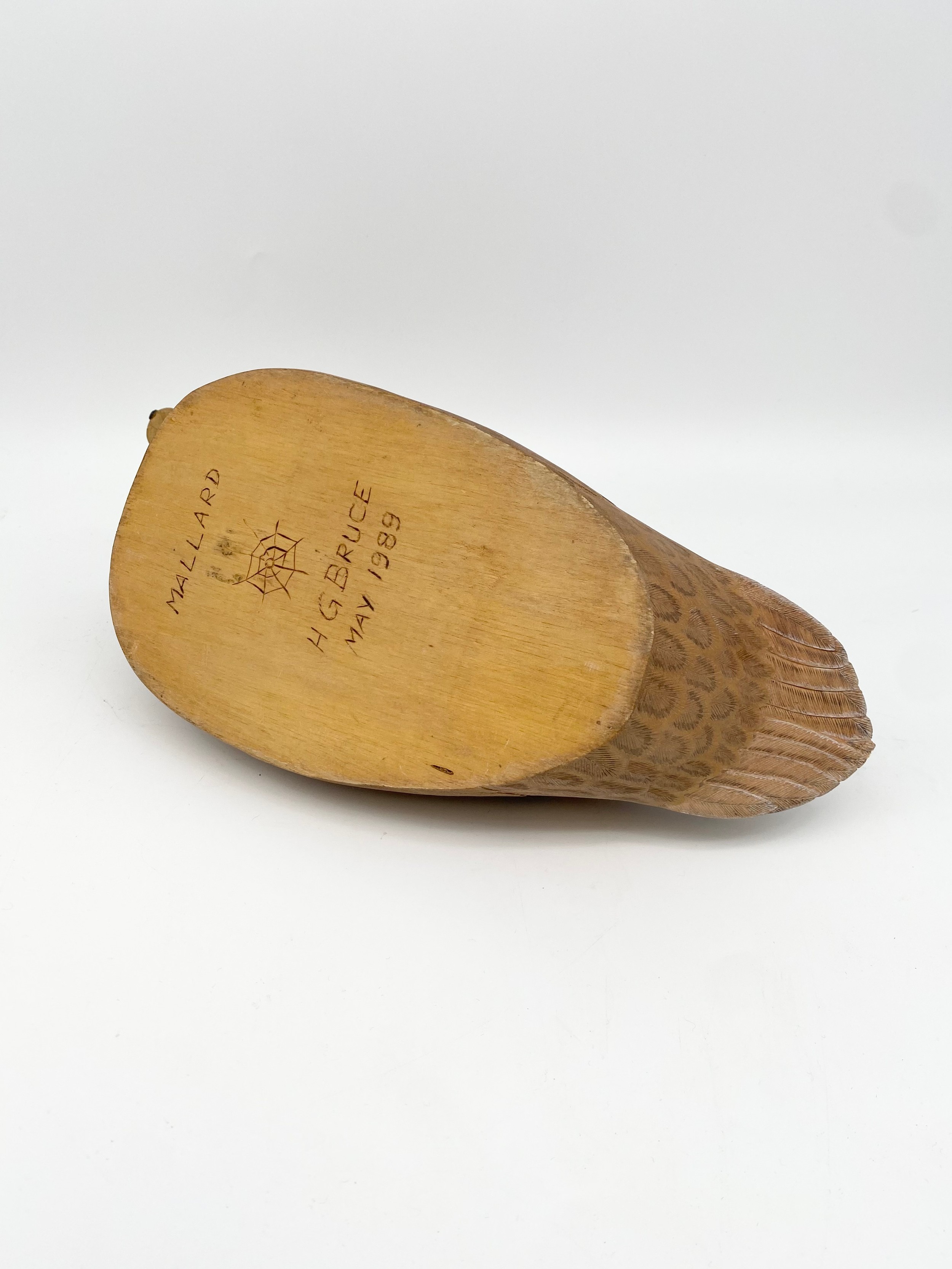 Two vintage hand carved and painted wood decoy ducks titled 'Mallard drake' and 'Mallard' 1989 by - Image 5 of 5