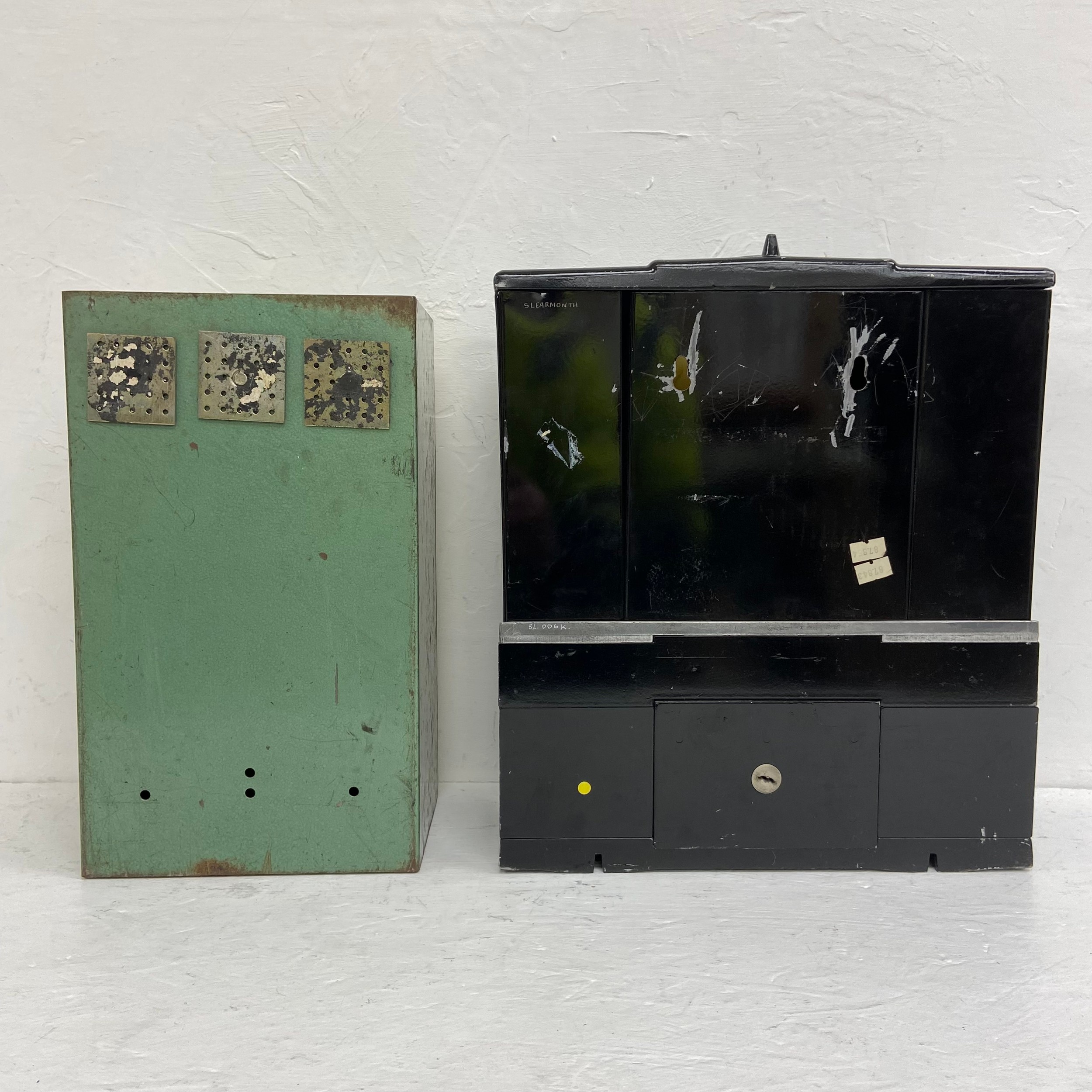 A vintage American Dean Rite Master ball point pen vending machine together with a Quiz gum-ball - Image 6 of 6