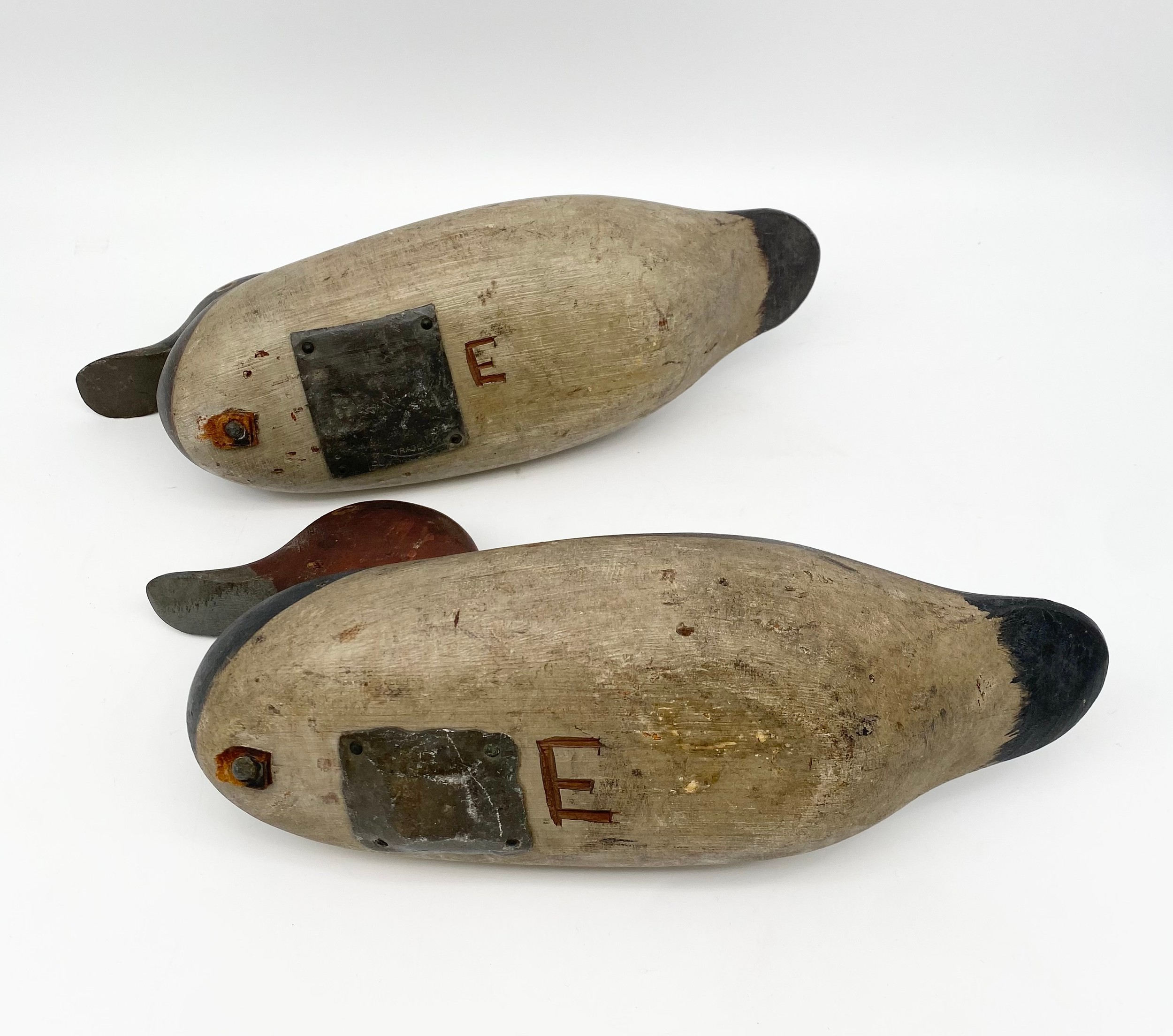 A pair of vintage hand carved and painted decoy ducks. L.35cm each - Image 4 of 4