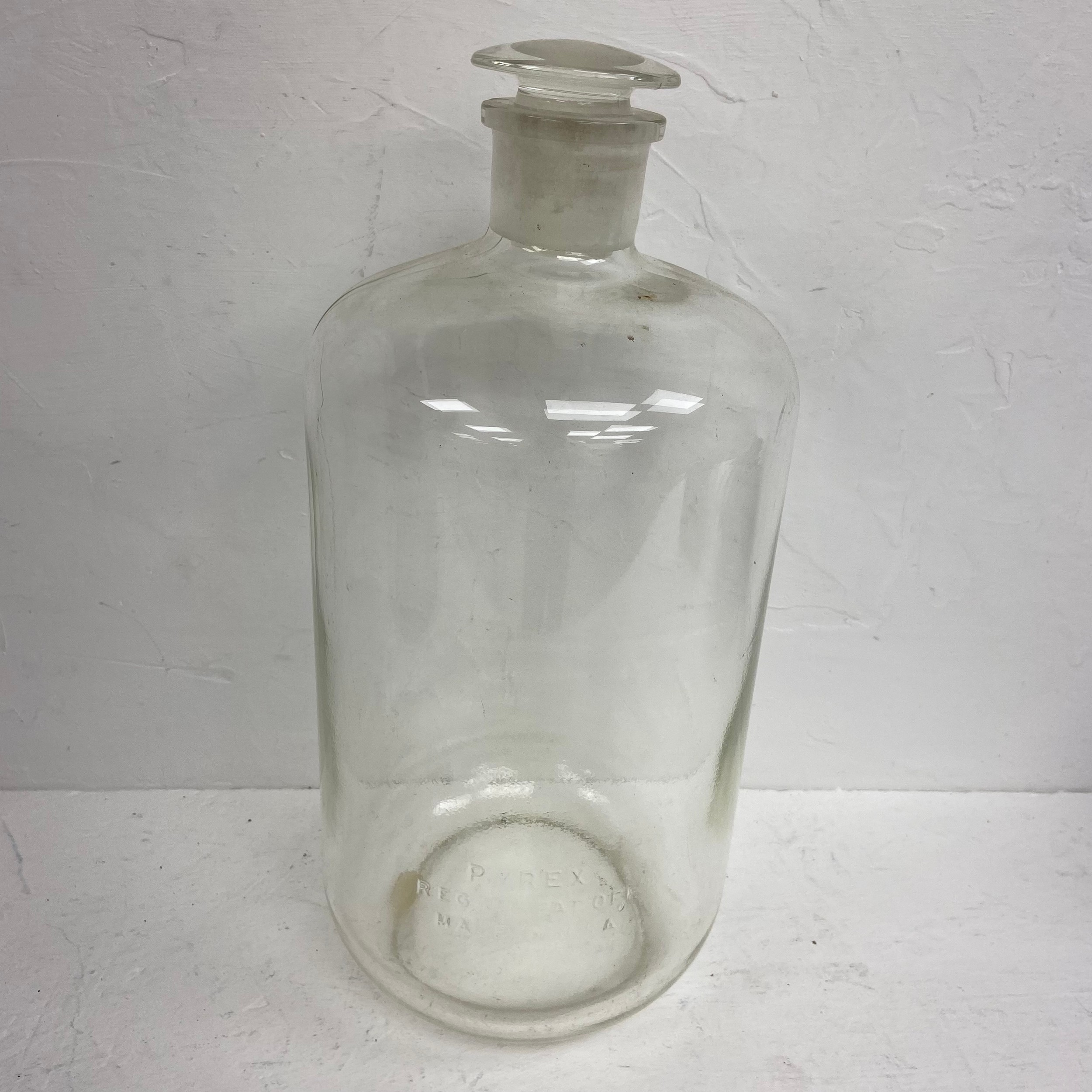 A mixed collection of military interest to include an early to mid 20th century U.S. Army Signal - Image 12 of 24