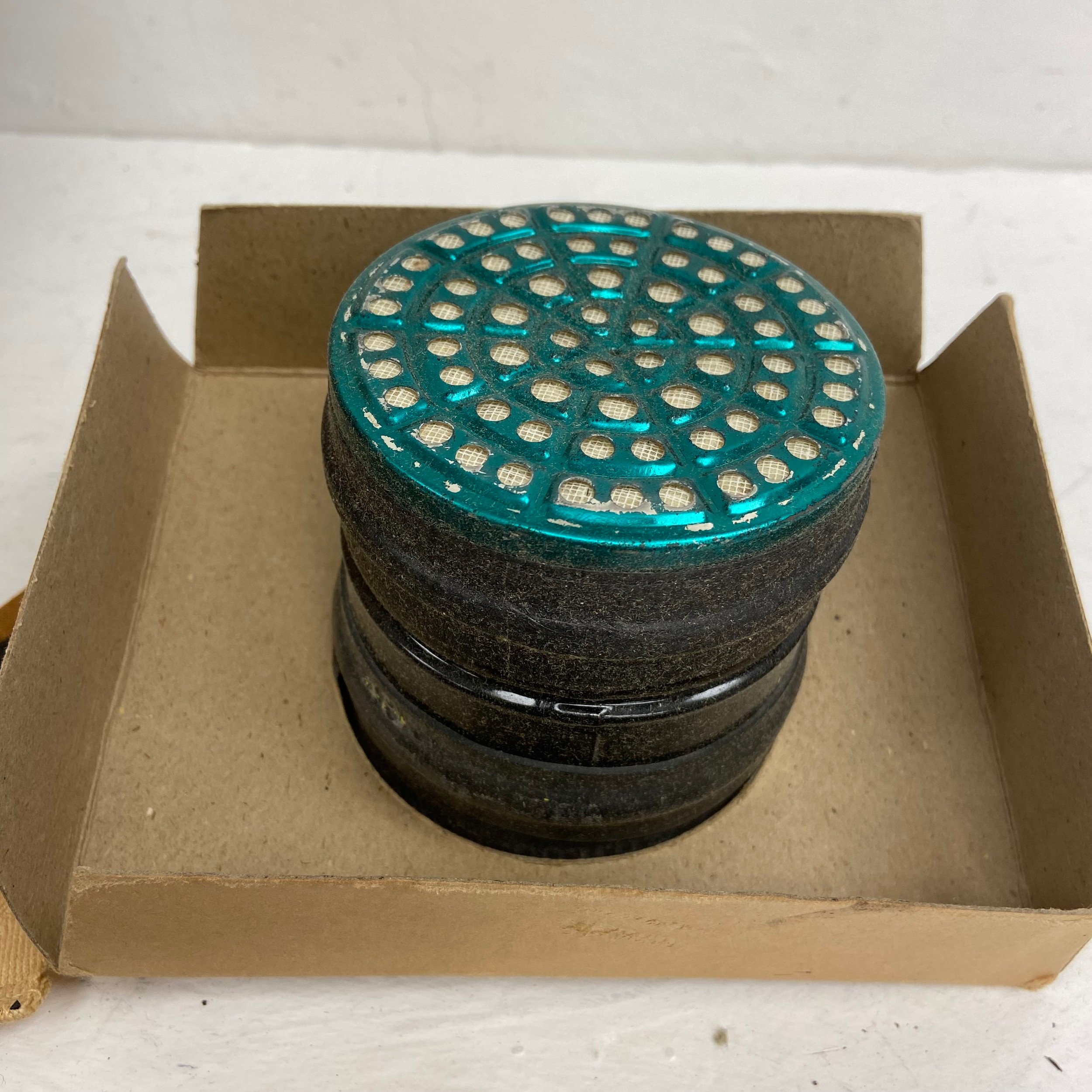 A mixed collection of military interest to include an early to mid 20th century U.S. Army Signal - Image 24 of 24