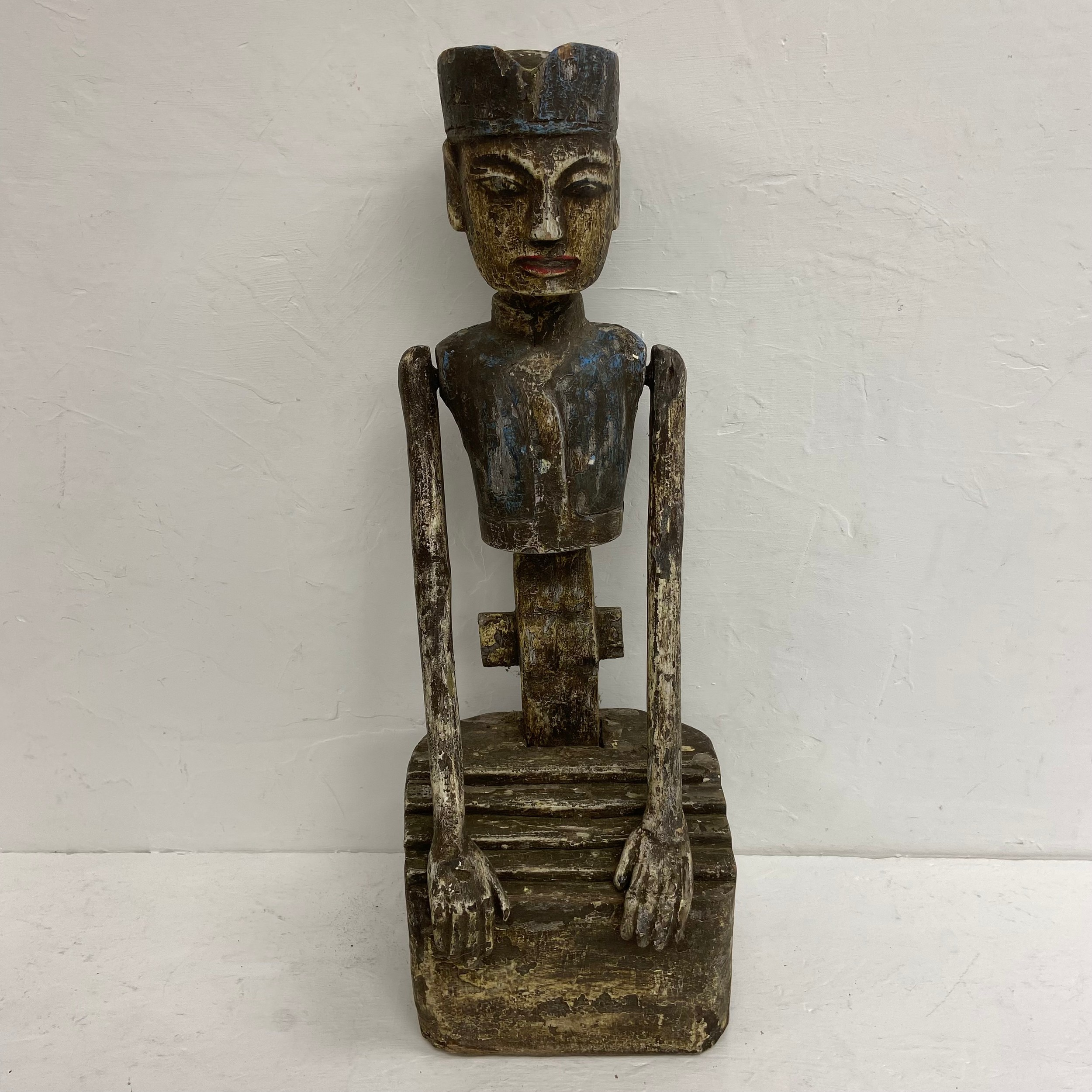 A pair of 20th century hand carved and painted Javanese matrimonial Loro Blonyo or inseparable - Image 4 of 5