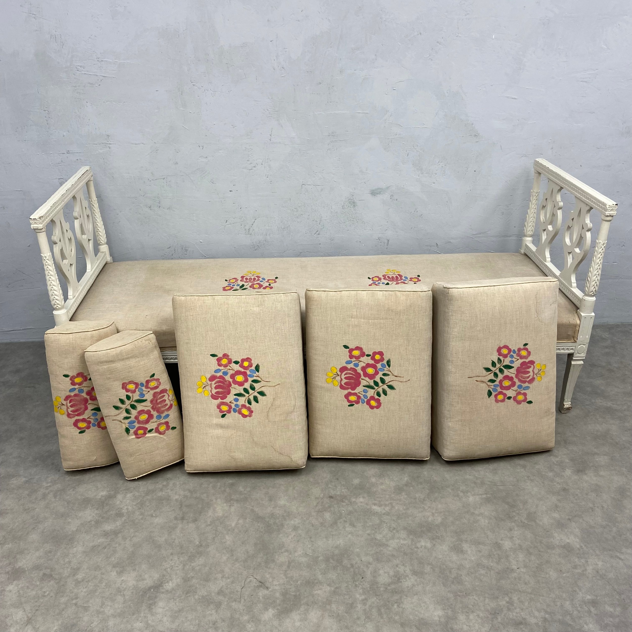 A 19th century Gustavian window seat or day bed with needlework upholstered seat raised on a painted - Image 3 of 6