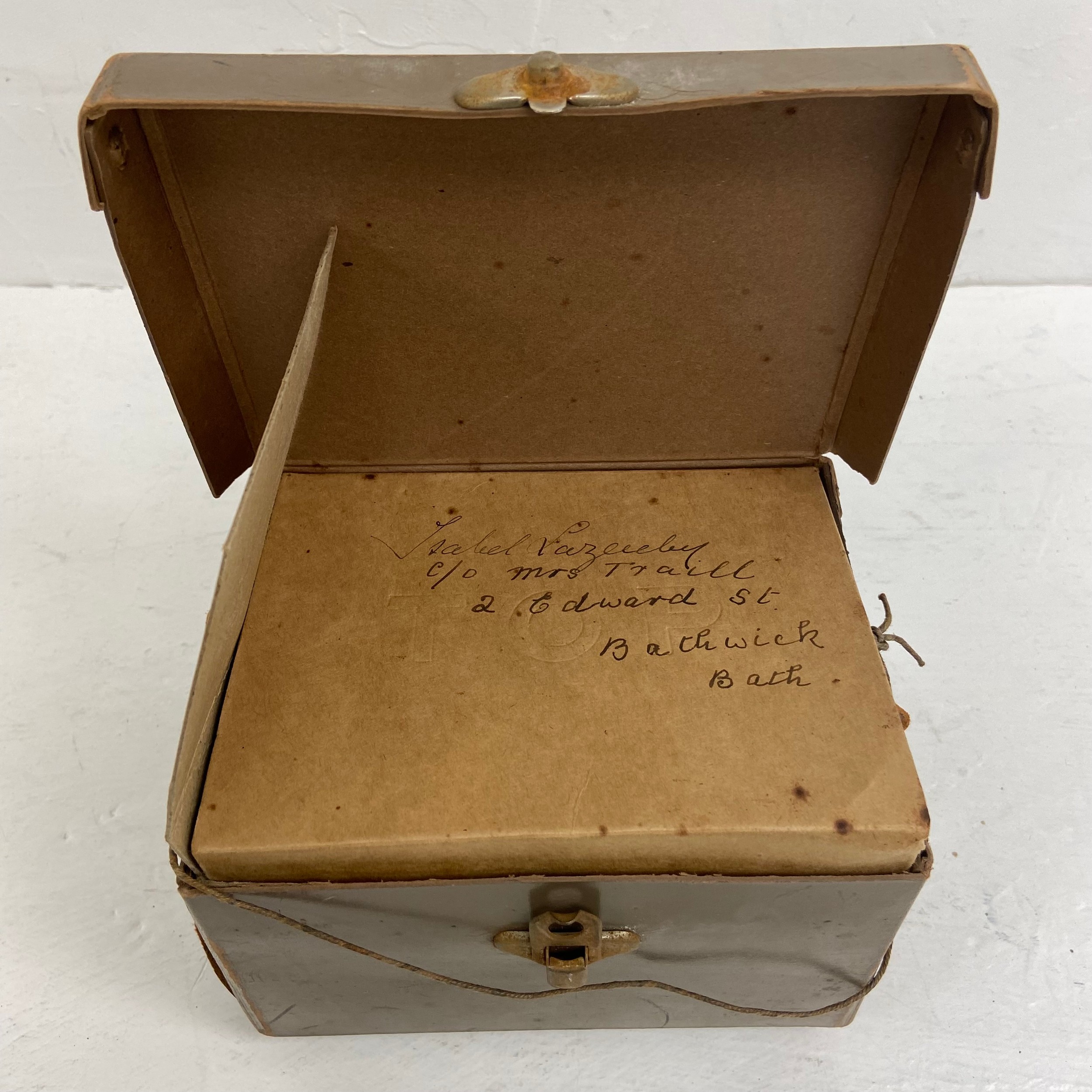 A mixed collection of military interest to include an early to mid 20th century U.S. Army Signal - Image 18 of 24