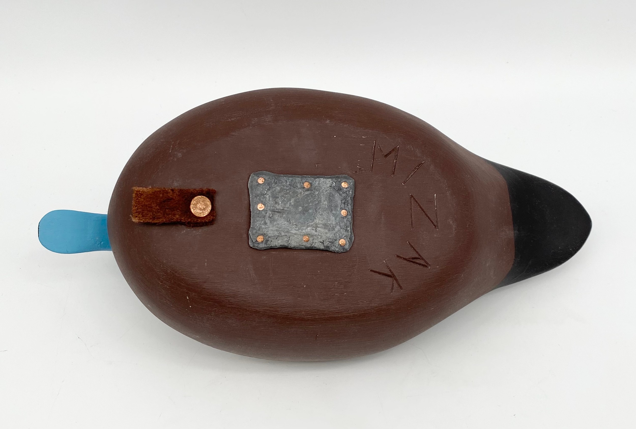 A contemporary hand carved and painted decoy duck titled 'Pintail Drake' by Karen McKnight - Image 7 of 7