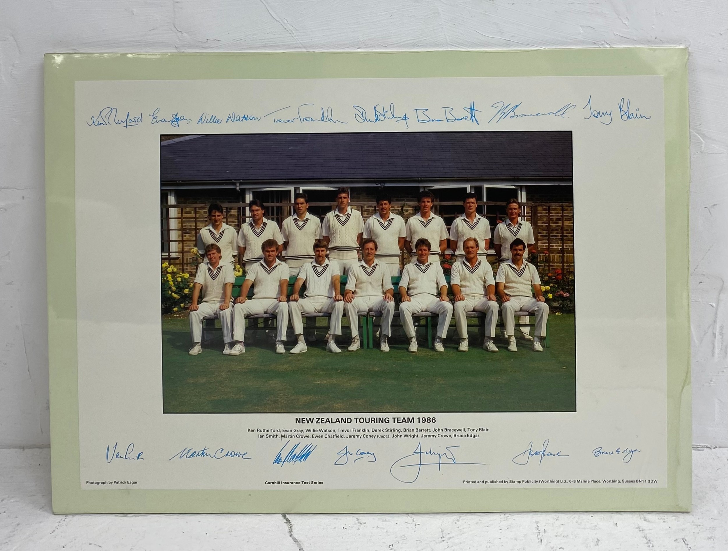 A vintage hand signed 1987 India & Pakistan World Cup photographic portrait of the England cricket - Image 9 of 10