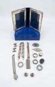 A mixed lot of hallmarked silver and white metal to include a figaro chain, bullion pendant