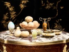 A COLLECTION OF AGATE AND OTHER HARD STONE WORKS OF ART