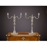 A FINE PAIR OF 18TH CENTURY STERLING SILVER CANDELABRA, LONDON, C. 1760, THOMAS HEMING