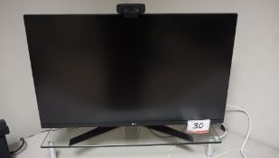 LG 32GK650F 32" QHD GAMING MONITOR W/ LOGI WEBCAM