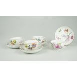 Königl. Meissen: 4 Teetassen Blumenmalerei 18.Jh.