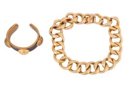 A Christian Dior heavy curb link chain necklace in gilt metal, length approximately 39.0 cm, signed 