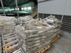 (3) 4' Aluminum Werner Ladders