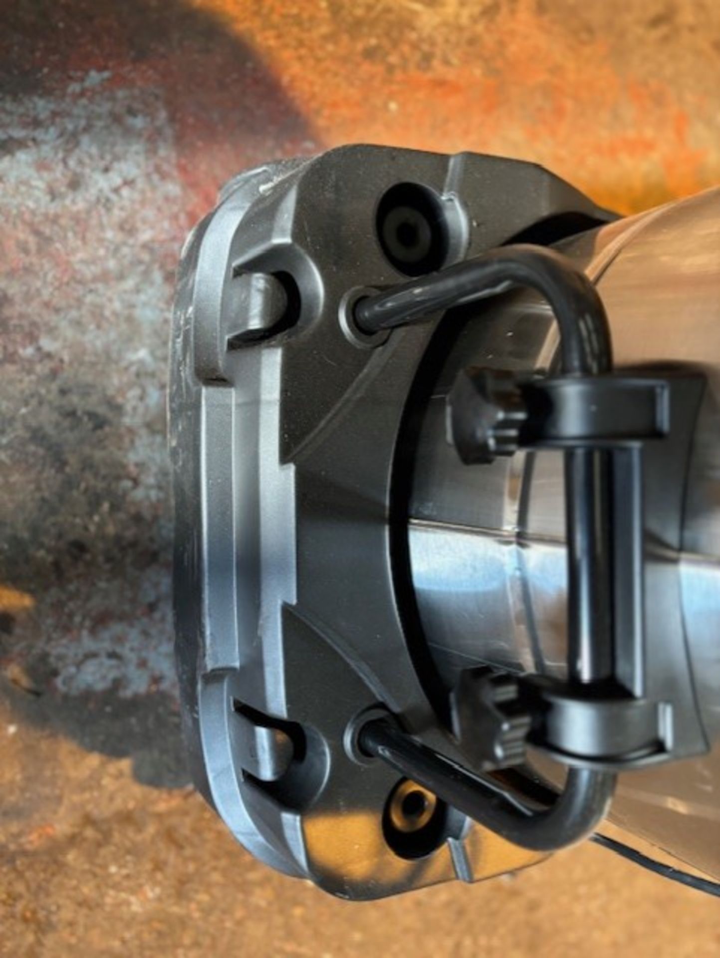 Hyundai triple vac motor wet n dry hoover new unused has a spec sheet with it with all these are - Image 6 of 7