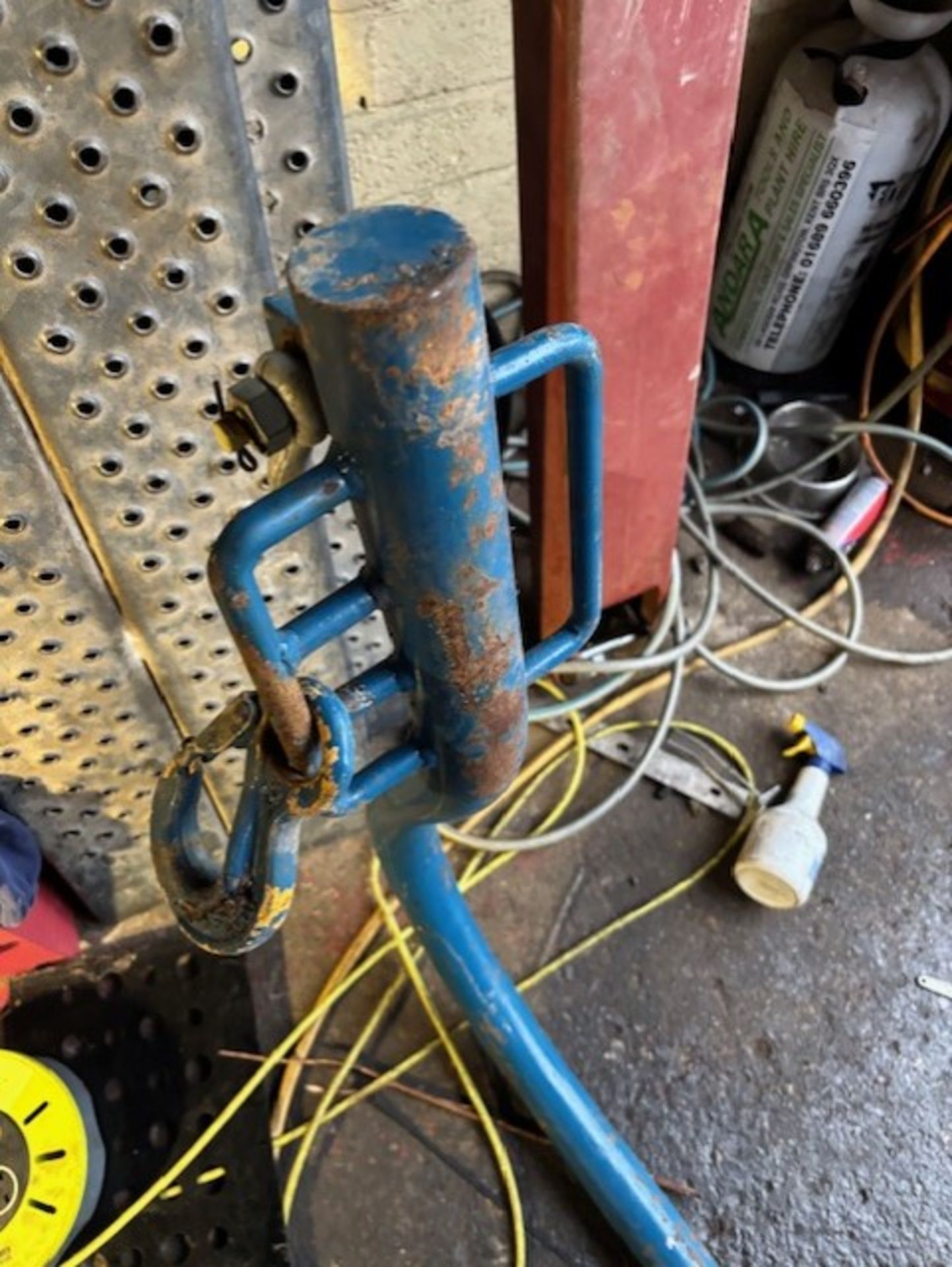 Tree hook bale hook etc to hang on end of excavator or forklift to carry slung objects - Image 2 of 4