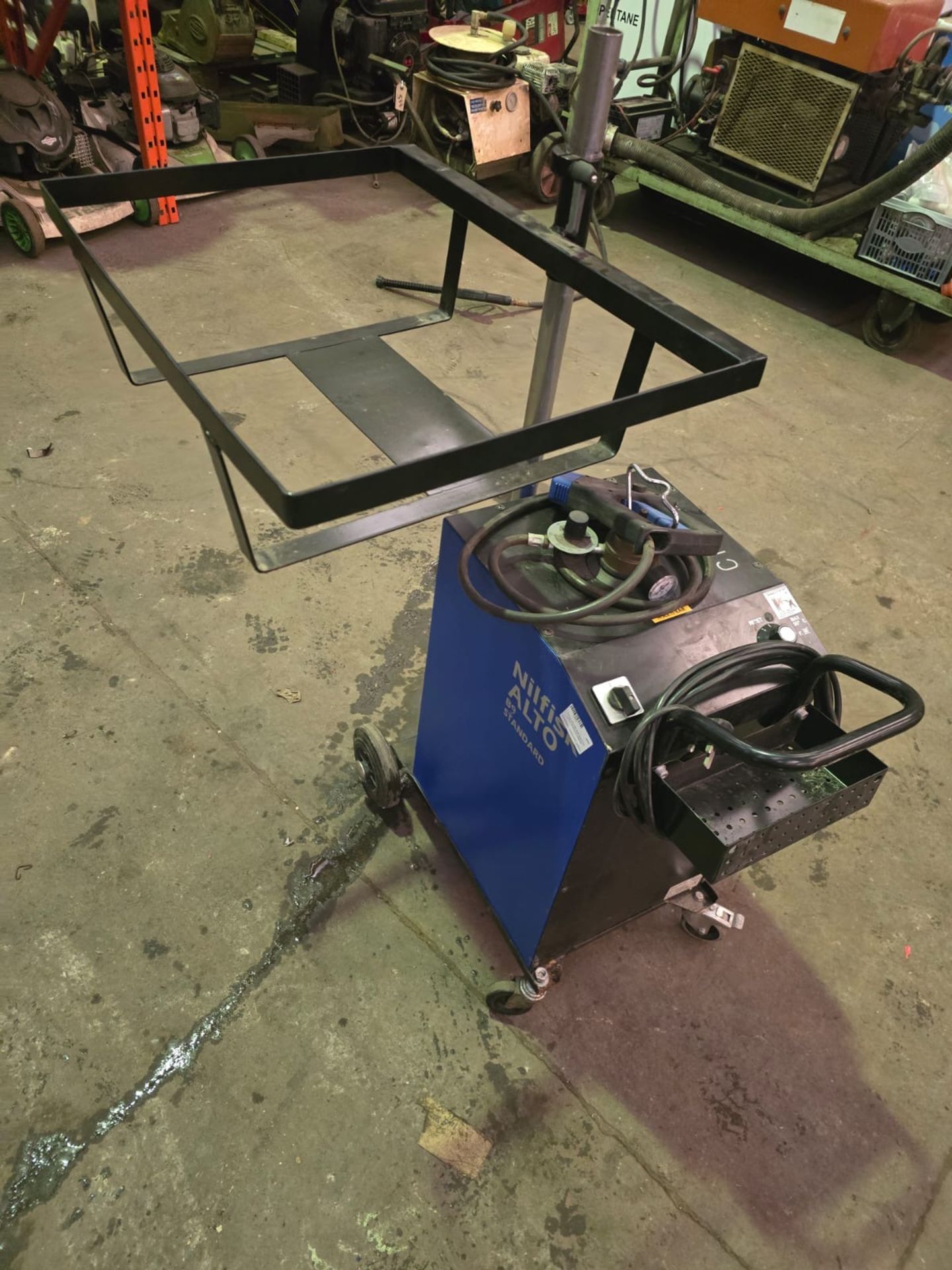 Nilfisk B9 Alto hot low pressure washer with table - Image 3 of 4