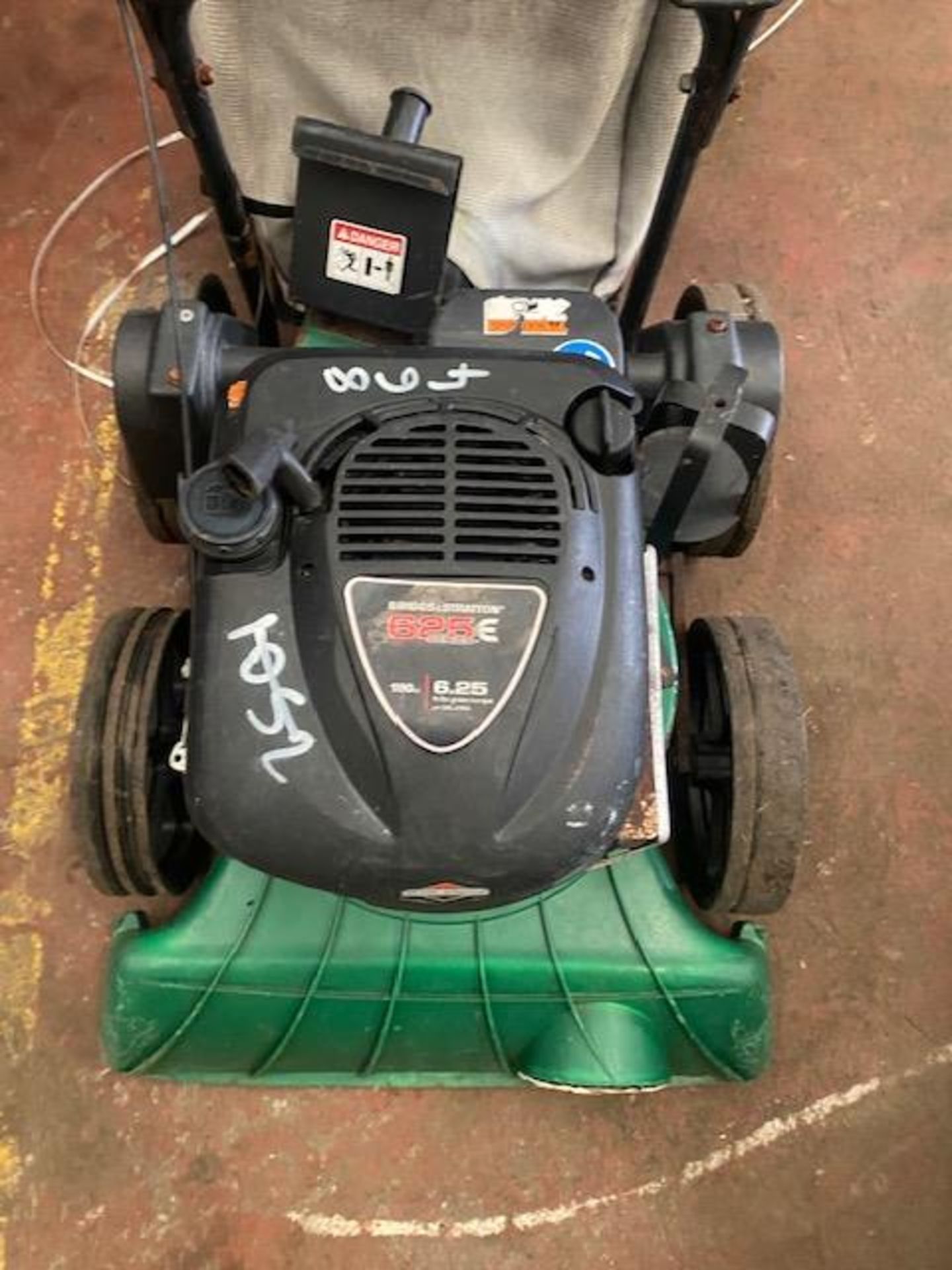 Billy Goat Vacuum starts just needs chain to move without pushing it yourself - Image 4 of 4