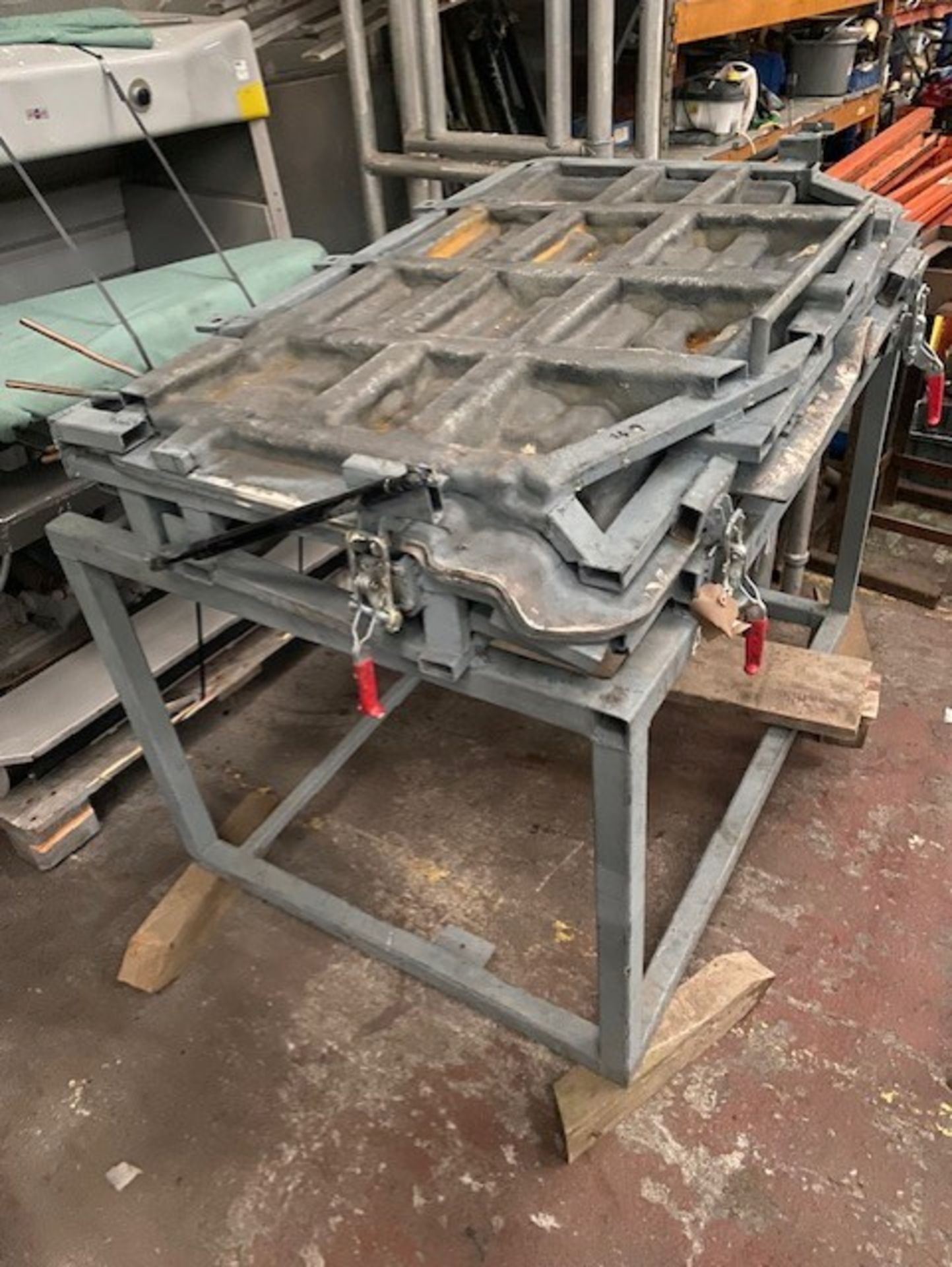 Fibreglass Tables 4no with moulds & 40 litres dichloroeythene hepetane 80 litres of CR180AQP to form - Image 5 of 7