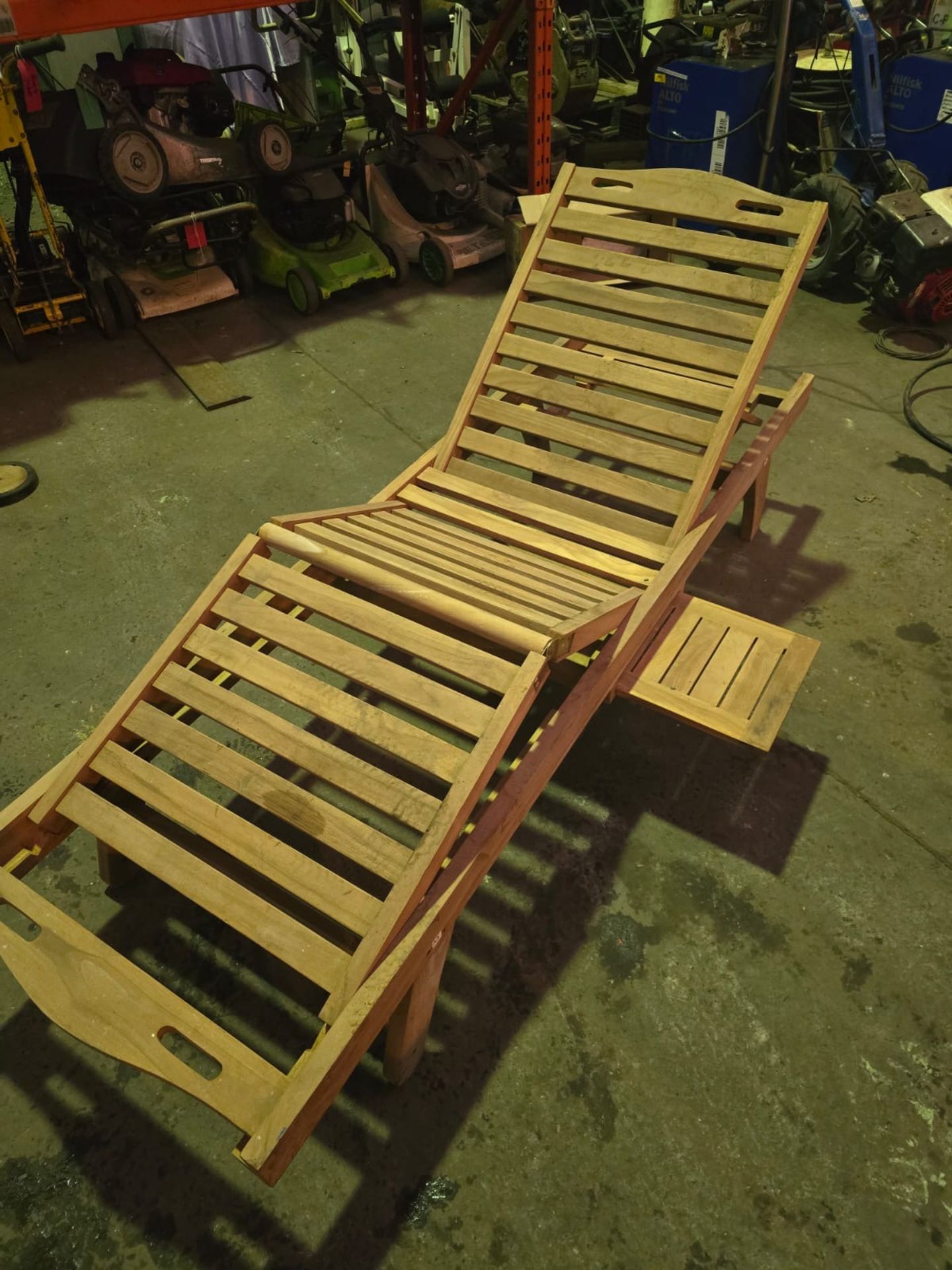 Solid Teak Reclining sun lounger - Image 2 of 3
