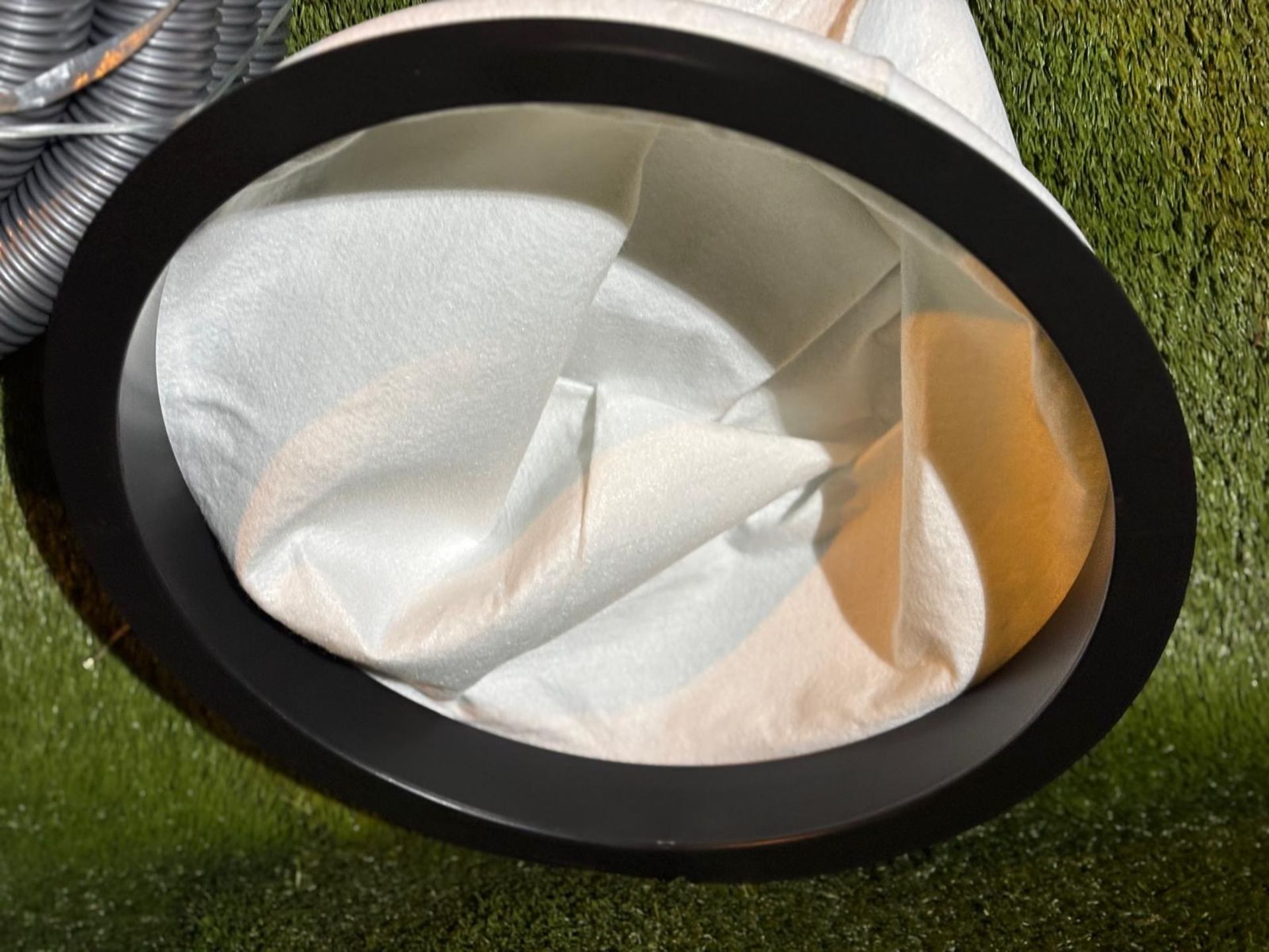 Hyundai 57717FF triple motor wet and dry 100 litre vacuum still in box all brand new these are not - Image 6 of 16