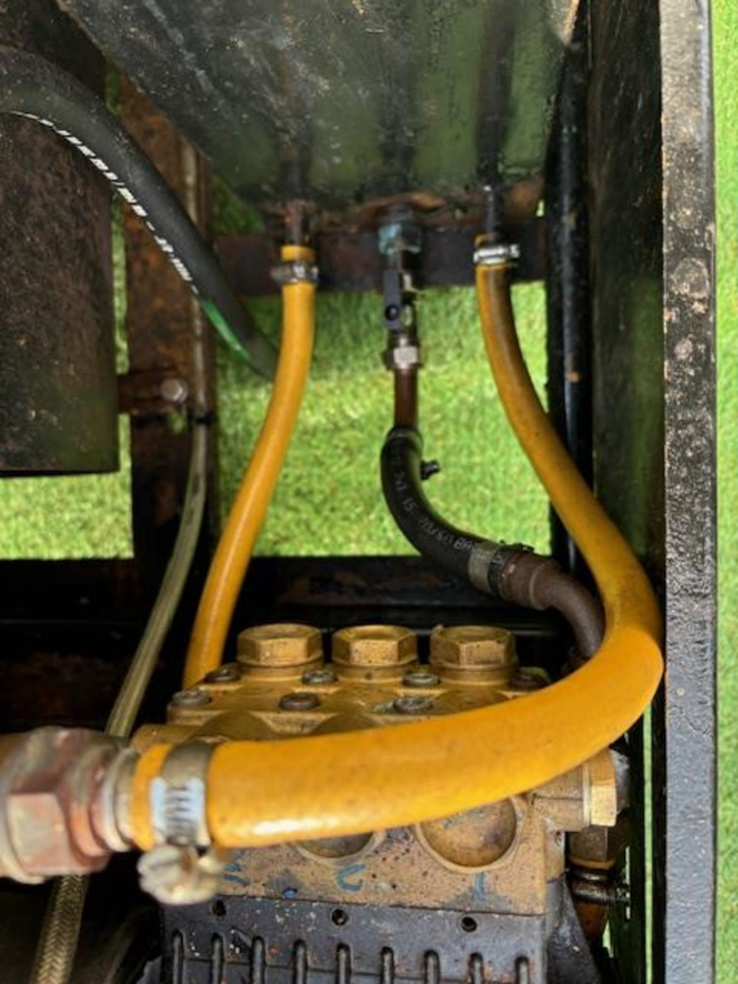 Fully Restored Old jet wash, built by Agma 80s, solid machine, new valves & jets. Filters gone - Image 6 of 10