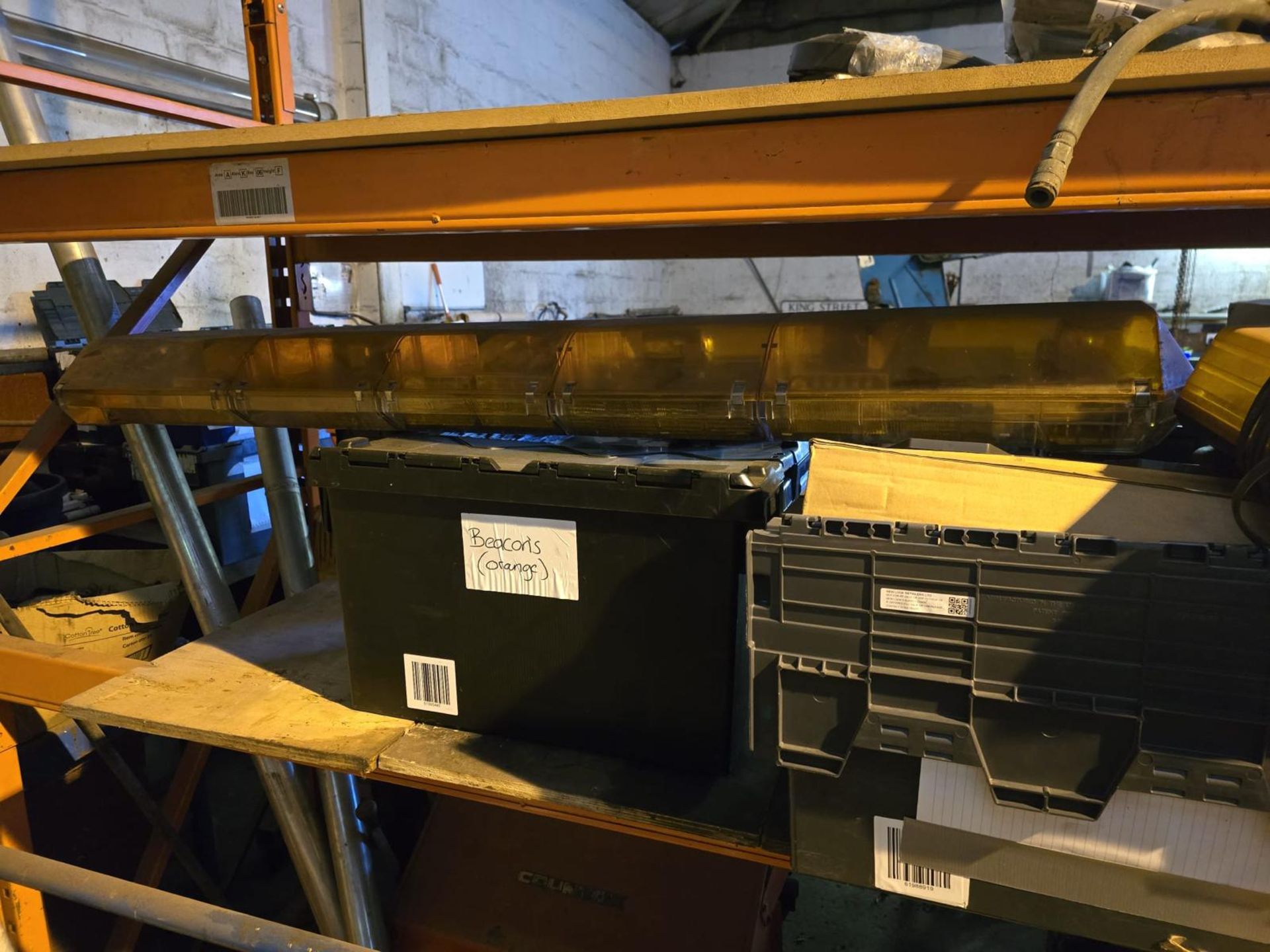 1.5 metre Vehicle mounted flashing light