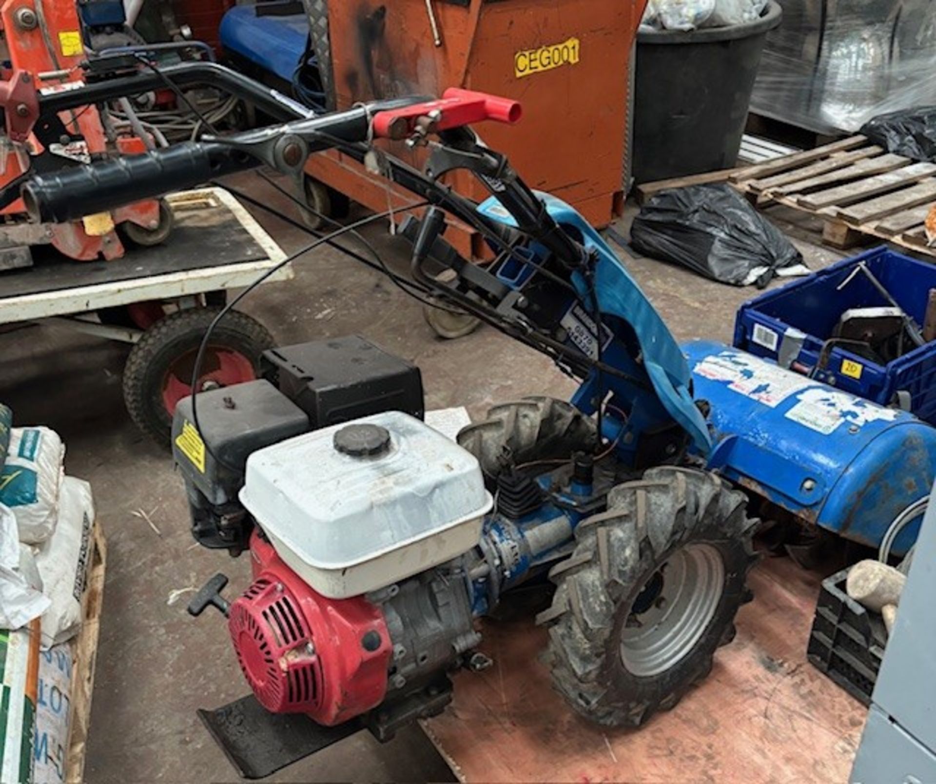 Tracmaster 615 Rotovator with a honda 270 engine working oreder - Image 3 of 3