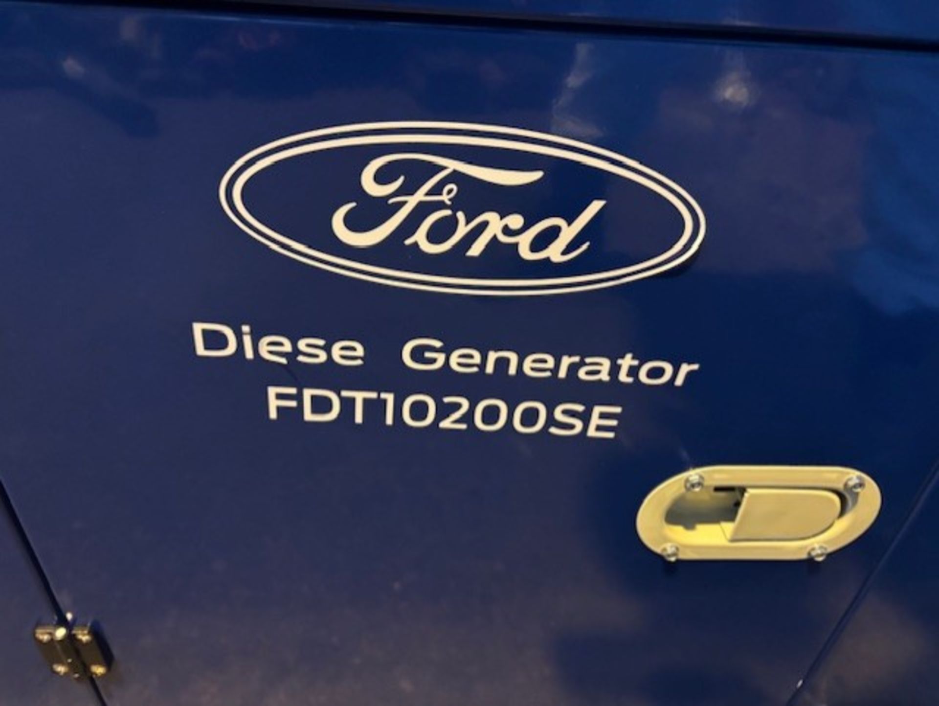 Ford generators for you model ftd10200se diesel 3 phase as well as 240 14 litre tank on them these a - Image 10 of 10