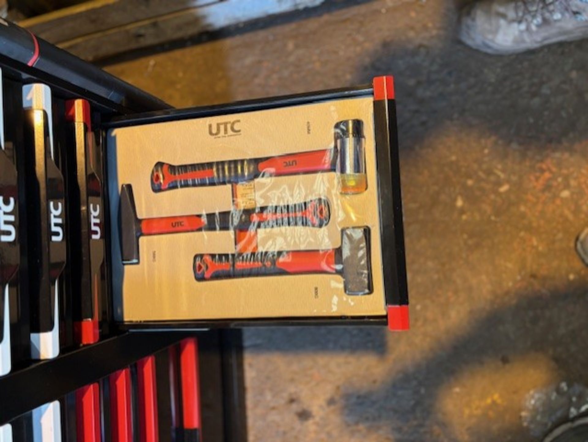 United Tool Corporation Tool Box - 13 drawer tool cabinet Model 810056-utc - Image 11 of 14