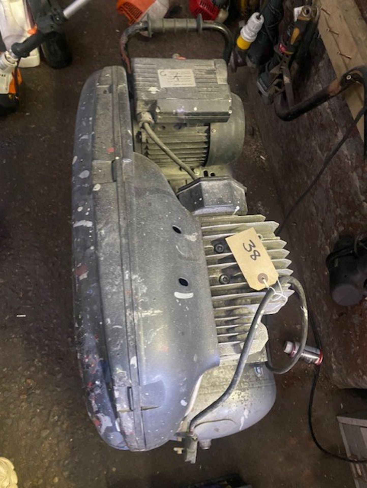 240 Compressor in good working order all fills up no leaks its 100 litre - Image 2 of 2