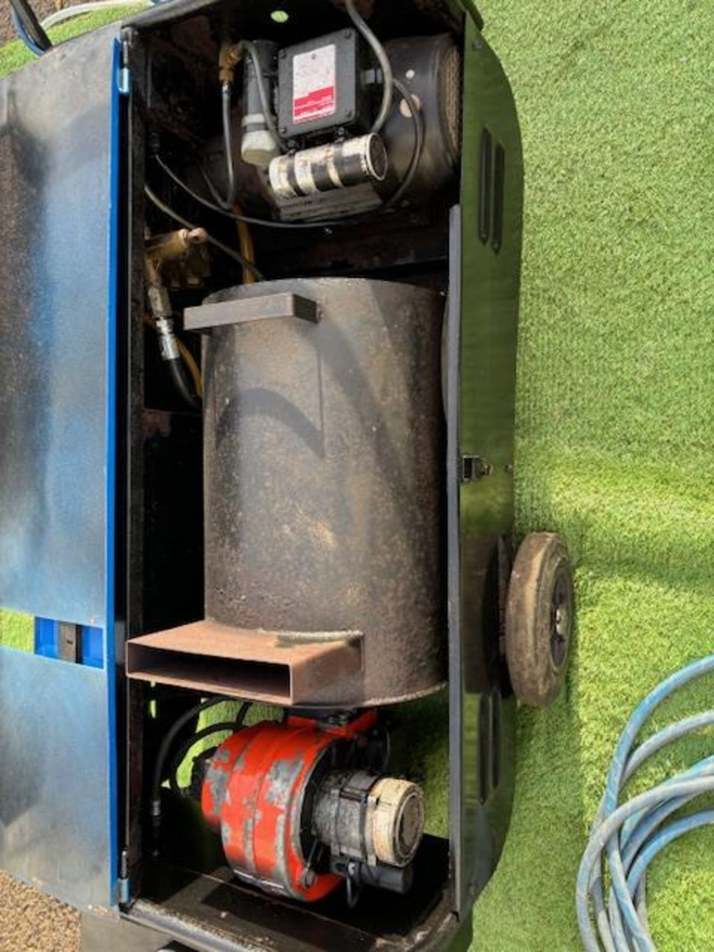 Fully Restored Old jet wash, built by Agma 80s, solid machine, new valves & jets. Filters gone - Image 7 of 10