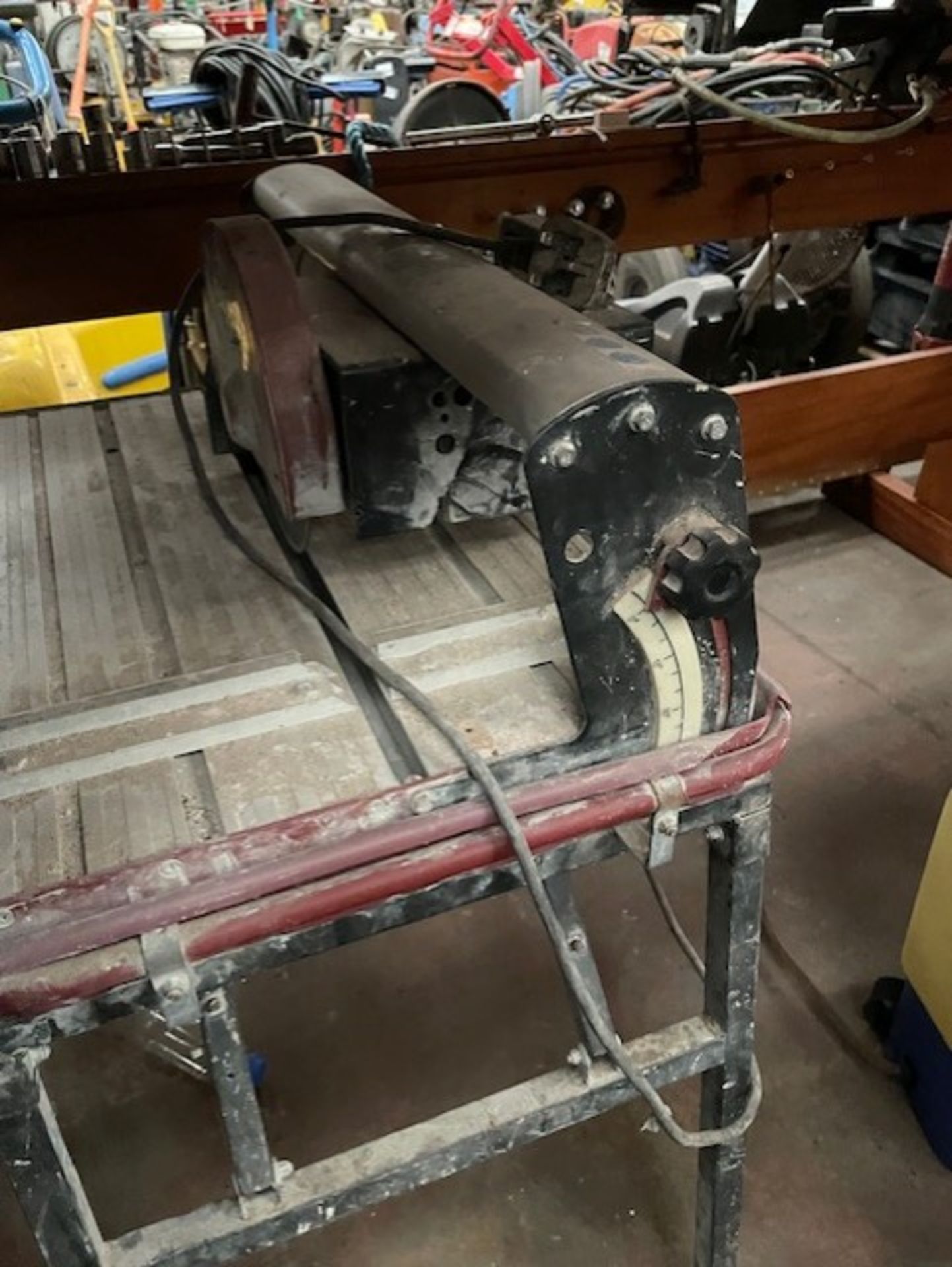 Tile cutter commercial in fair condition - Image 2 of 2