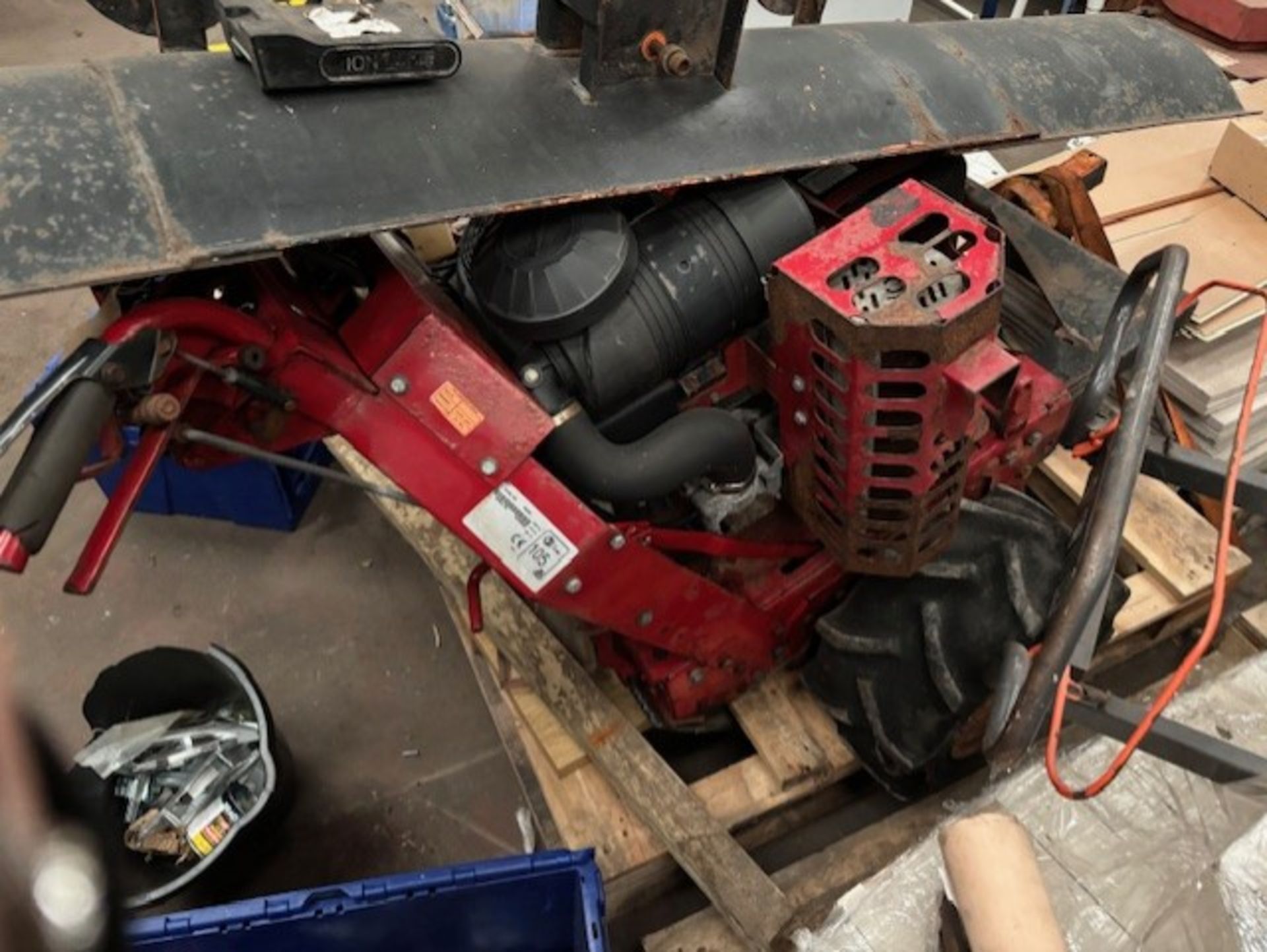 Ferris Mower with blade - Image 5 of 5